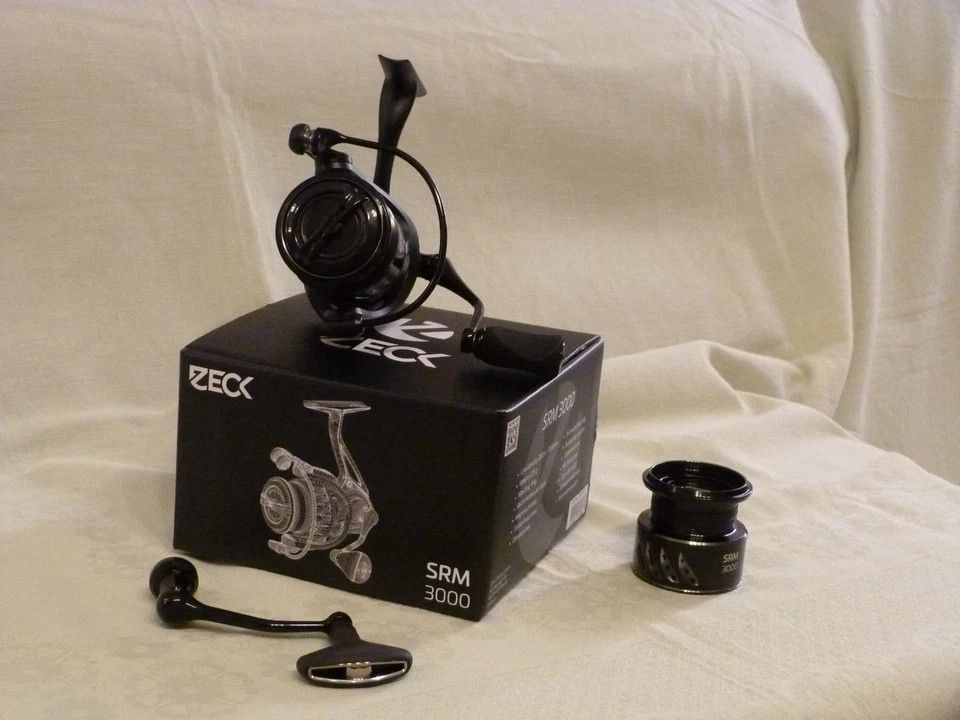 ANGEL-/SPINNROLLE ZECK SRM 3000 NEU+ORIG. ERSATZSPULE+TAUSCHKURBEL MIT T-KNOB ! - Bild 3 von 4