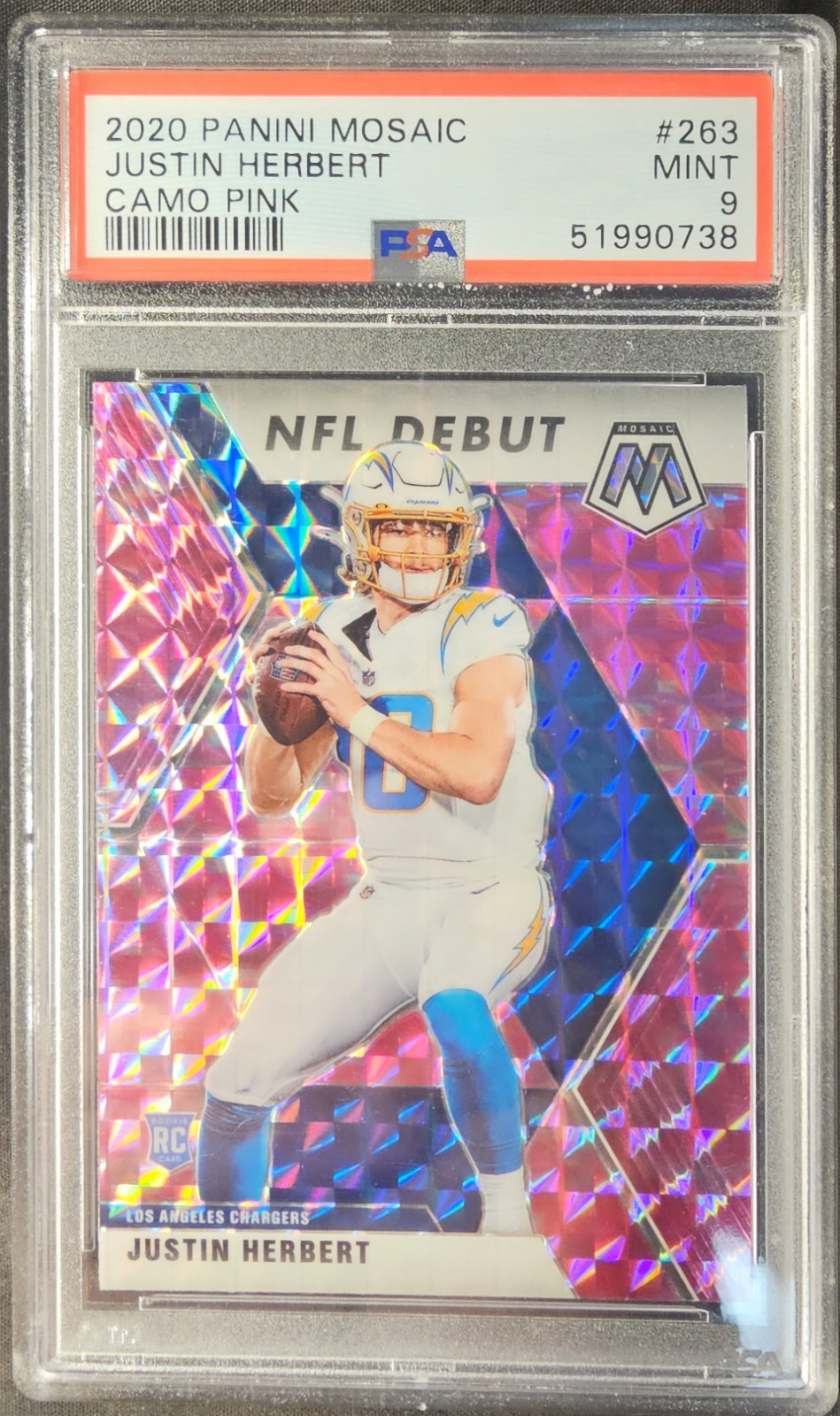 2020 Panini Mosaic NFL Debut Justin Herbert Camo Pink Mosaic Prizm RC PSA 9