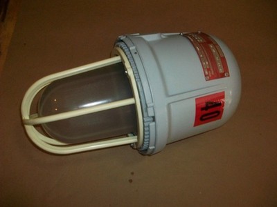 General Electric H9440MJJ  Hazardous Location Light Fixture 400W M59  277V  NEW