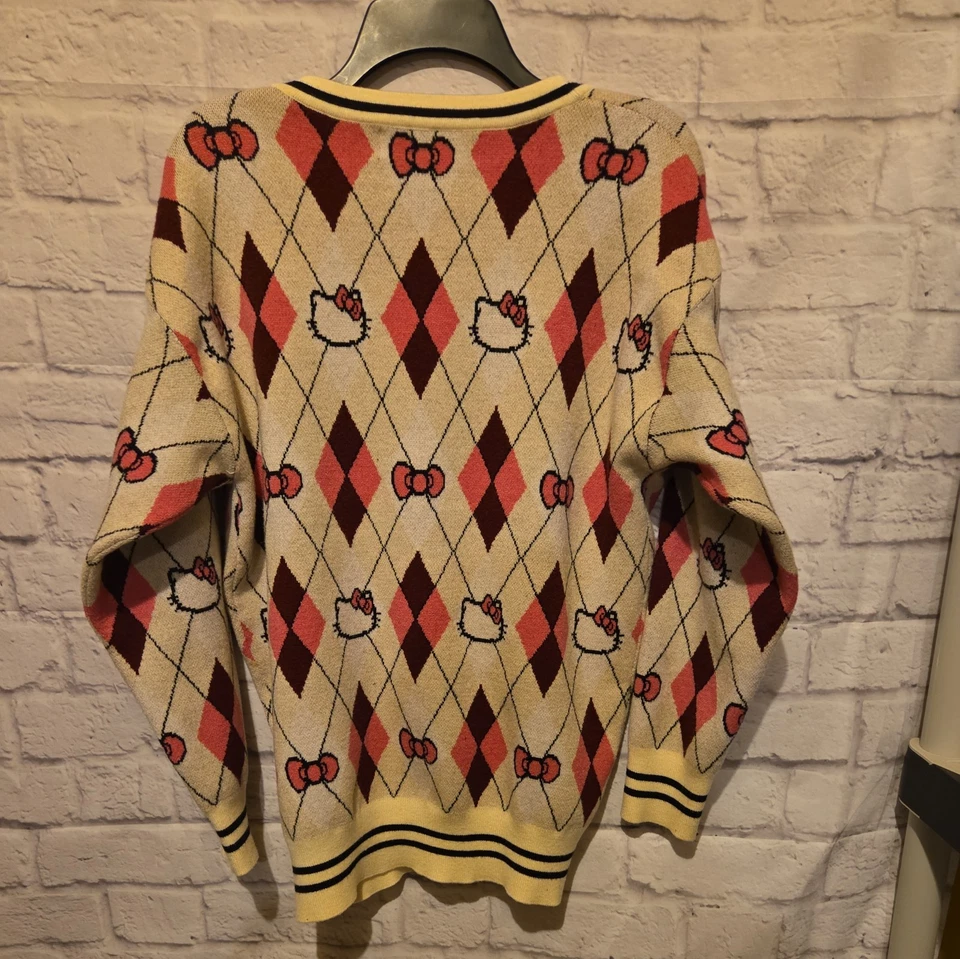 Cardigã feminino Hello Kitty Argyle tamanho pequeno - Imagem 3 de 4