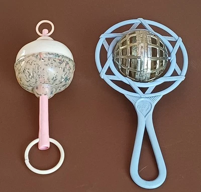 Lot 2 Anciens HOCHETS en celluloïd - Photo 1/4
