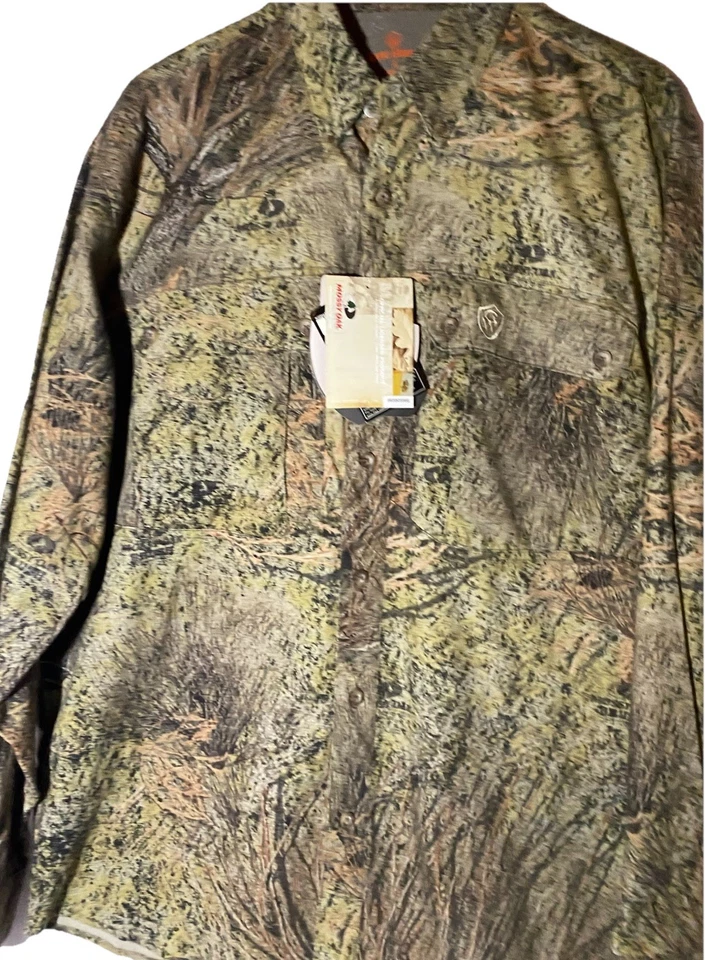 Men’s camouflage long sleeve shirt - Image 2 of 4