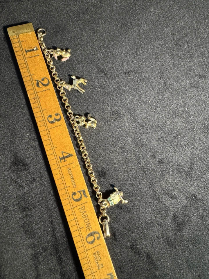 Винтажный детский браслет с брелоками 1964 Walt Disney Bambi золотистый эмаль - Изображение 3 из 4