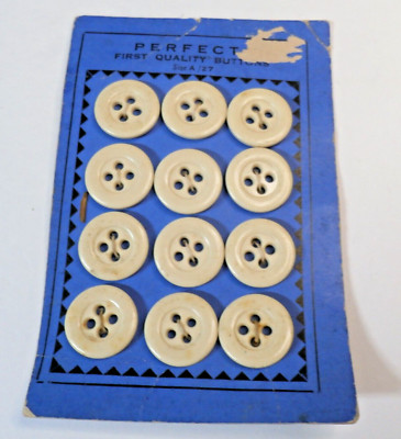 Vintage PERFECT First Quality 12 Creme 4-Hole Flat Buttons Card A/27