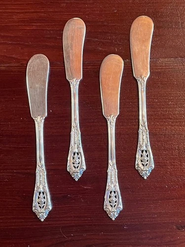 (4) Lot Wallace Rose Point Sterling Silver Flat Handle Butter Spreaders 5 5/8"