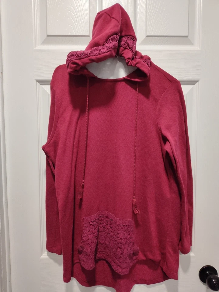 Suéter con Capucha American Rag Plus para Mujer Talla 0X Encaje Crochet Capucha y Bolsillo Foto 2 de 4