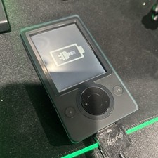 30gb Zune bundle mint condition 2008 with original charger