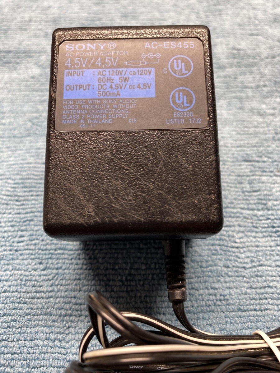 Sony Discman D-121 Portable CD Player and 4.5 V AC Adapter - FOR