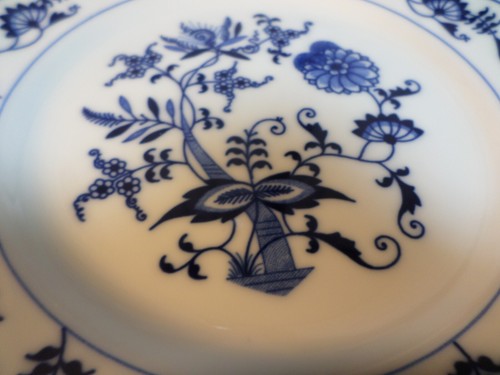 4pc Beautiful Vintage Blue Danube Blue Onion Decorative B & B/Dessert Plates - Picture 4 of 6
