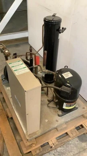 3 PH, Copeland Compressor, 26800 BTU (230V), Parker Receiver,Heatcraft Walk In