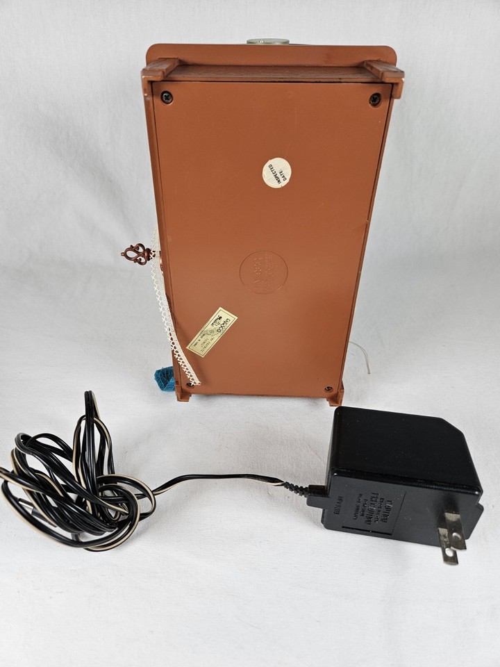 Enesco Musical Society 569682 "Sew Petite" MultiAction Musical w