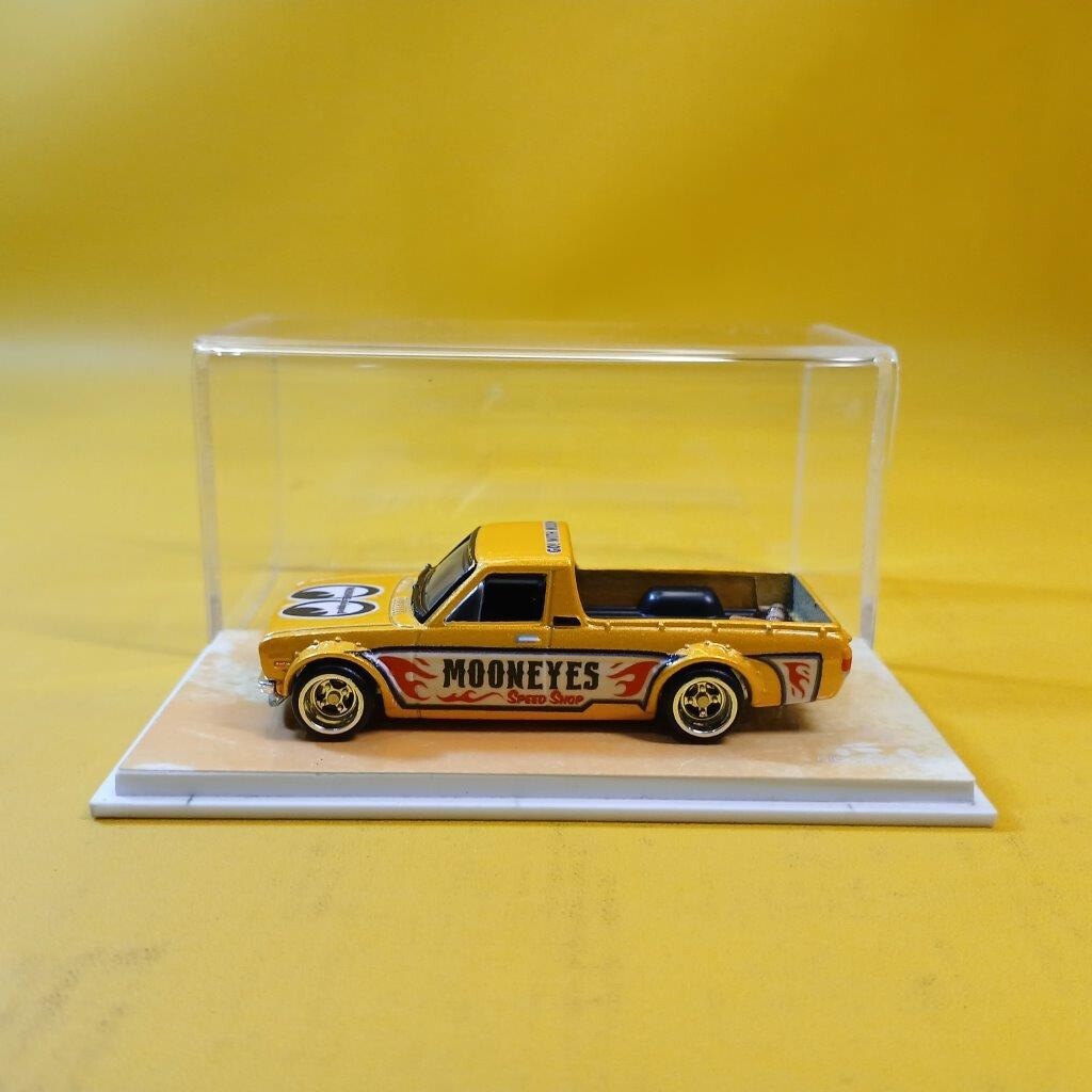 Hot Wheels 1975 DATSUN SUNNY TRUCK (B120) Custom Yellow MOONEYES