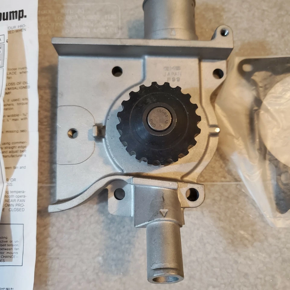 Bomba de agua 85499PW 1998 1999 2000 2001 para Ford Escort Mercury GMB F99 1997-2002 Foto 2 de 4