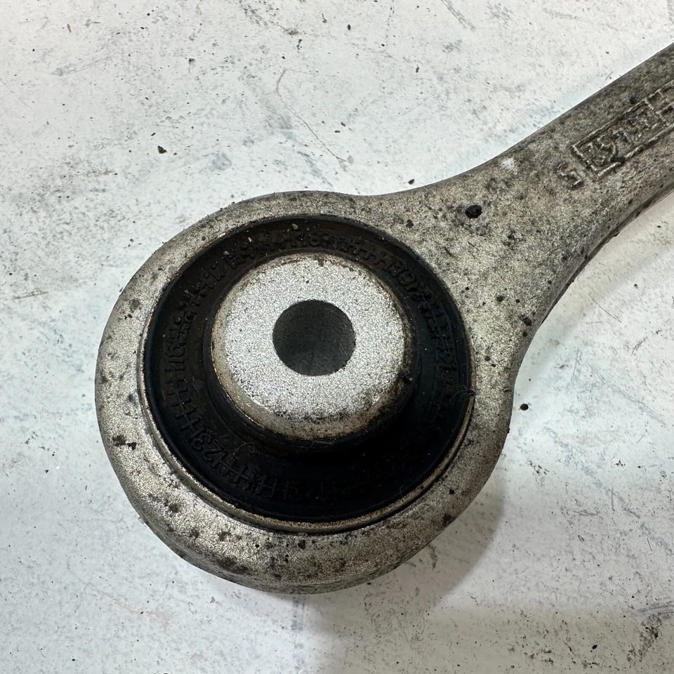 AUDI S6 2013-2018 A6 DELANTERO DERECHO LADO DEL PASAJERO DELANTERO BRAZO DE CONTROL SUPERIOR OEM Foto 4 de 4