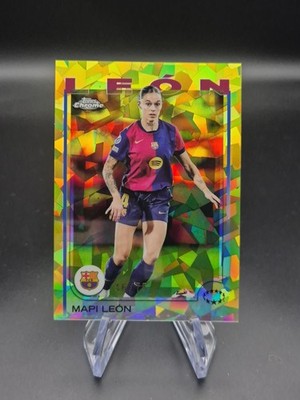 Topps Chrome Sapphire UWCL  2024-25 - Mapi Leon FC Barcelona - Parallel /75