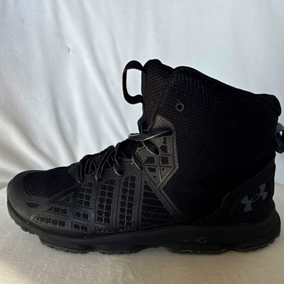 Under Armour Micro G Strikefast Men's Black/Pitch Grey Mid Top 3025575-001