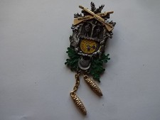 Älterer Metallanhänger " Kuckucksuhr mit Schweizer Garde - 90 x 50 mm groß