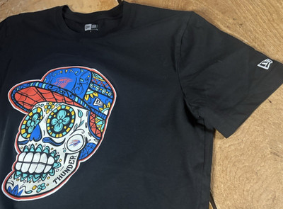 New Era OKC Oklahoma City Thunder Black Sugar Skulls Short Sleeve T Shirt Mens L