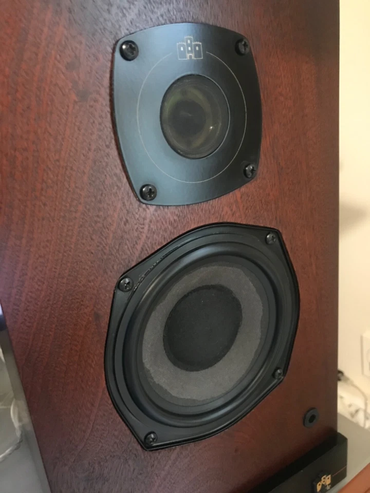 Altavoces Castle Durham - Immagine 2 di 4