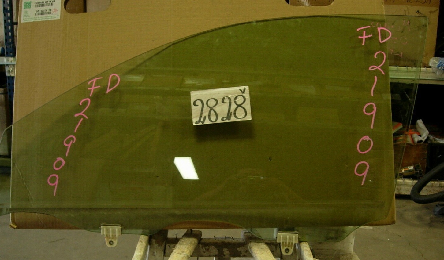 03 04 05 06 07 08 Nissan Murano Front DRIVER Used Door Glass #2828-V 