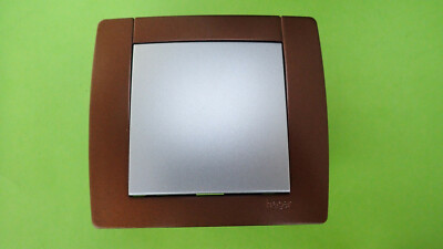 Plaque épure Hager Kallysta Couleur Nuit + Doigt TITANE + Interrupteur - Occasion (issue Valise)