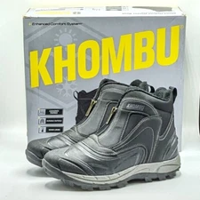 Khombu “Mason” Men’s Hybrid Winter Boot - Front Zip / Waterproof [Black] - NEW