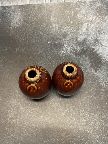 Vintage Hull 2 pc salt & pepper shakers brown drip glaze oven proof pottery USA - Picture 3 of 4