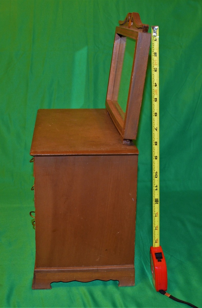 VTG 1950-1960th 7 compartments Jewelry Box / Mini Dresser w VTG 1950-1960th 7 compartments Jewelry Box / Mini Dresser w