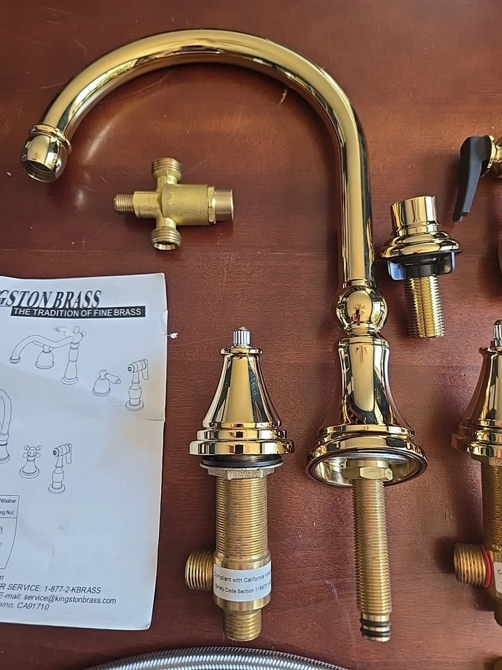 Grifo de cocina Kingston Tudor de latón con rociador latón pulido incompleto/piezas Foto 2 de 4