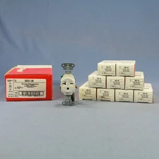10 P&S White Commercial Single Outlet Receptacles NEMA 6-20R 20A 250V 5851-W