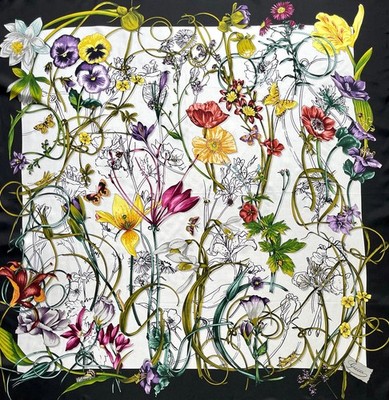 New Gucci Scarf Flora Print Logo White Multicolor Wrap with Gucci Gift Box