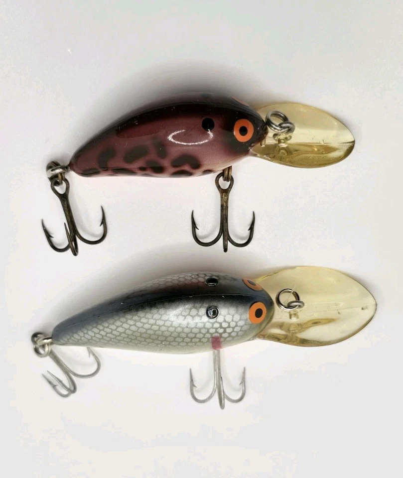 Señuelos de pesca BOMBER Crankbait Bass - Rose Tiger, Shad Lote de 2 de colección Foto 2 de 4