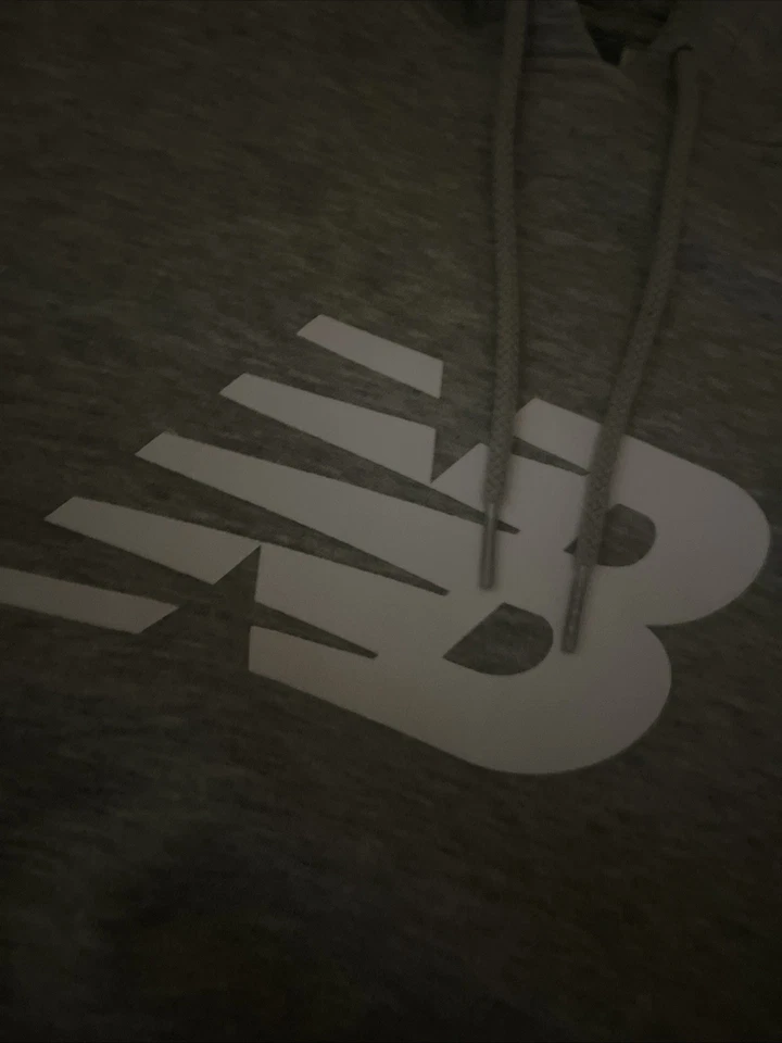 Sudadera con capucha New Balance para hombre talla M Foto 2 de 4