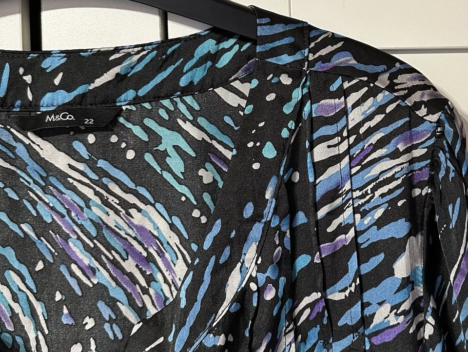 M & Co - SIZE 20 - 22 - SATIN FEEL BLOUSE SHIRT TUNIC TOP - BLACK TEAL PURPLE - Image 4 of 4