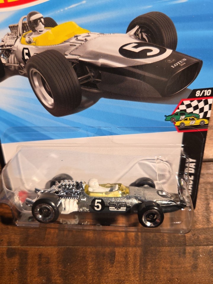 2025 Hot Wheels Kroger Exclusive ‘68 Lotus Type 49 (zamac)