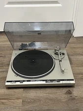Technics SL-D30 Automatic Direct Drive Automatic Turntable Powers On & Spins