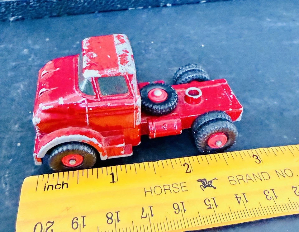 1960's Matchbox Lesney Major Pack No. M-4 1/43 Scale Fruehauf Hopper Semi - Image 2 of 4