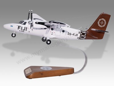 De Havilland Viking DHC 6-400 Fiji Link Desk Wood Airplane New Model Small 1/72