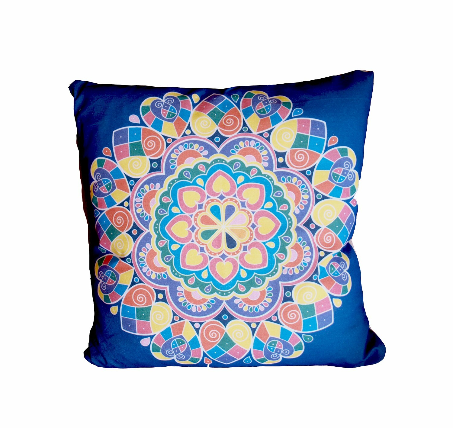 Housse de coussin mandala fait main en France pour un salon chic