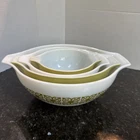 Vintage Pyrex Verde Square Flowers Cinderella Nesting Mixing Bowl Set of 4