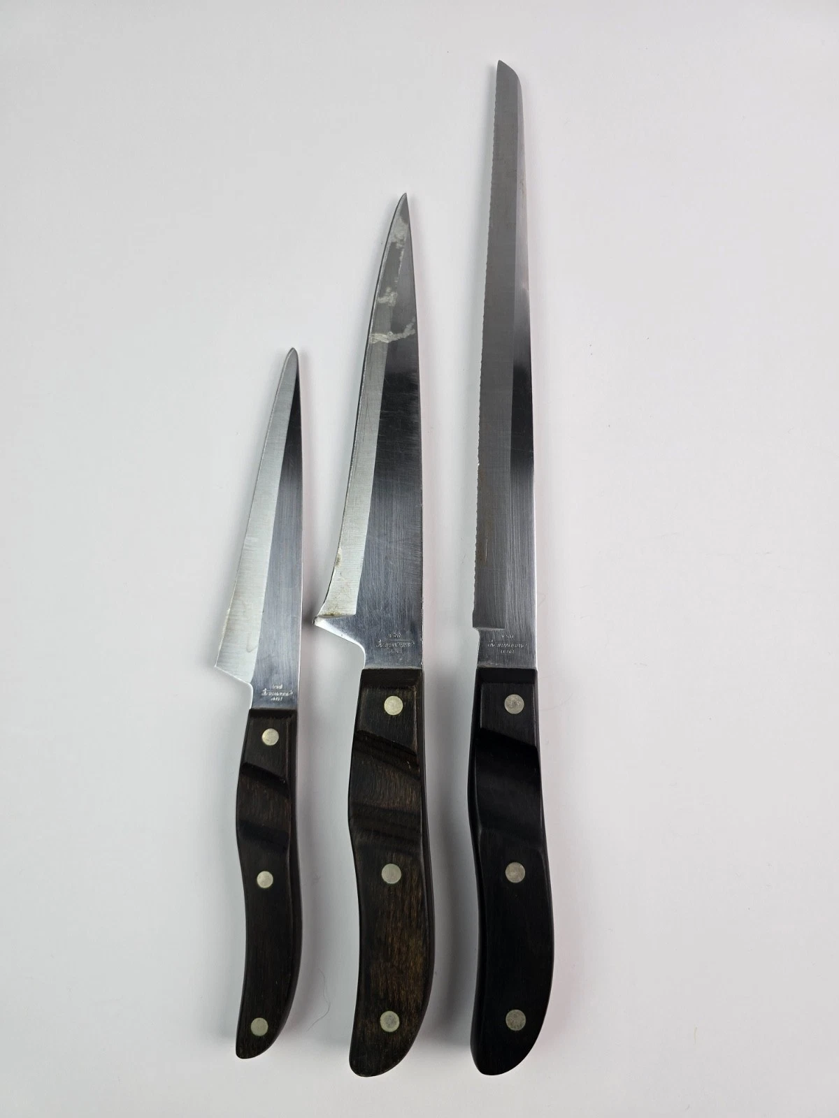 EKCO Arrowhead USA Knife Lot Chef Carving Bread Serrated -Needs Sharpened