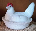 Vintage Westmoreland Glass Hen On Nest White Milk Hand paint Dish Decor South 6"