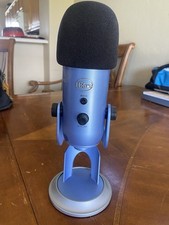 Logitech for Creators Blue Yeti USB Microphone for Gaming, Streaming, Podcasting