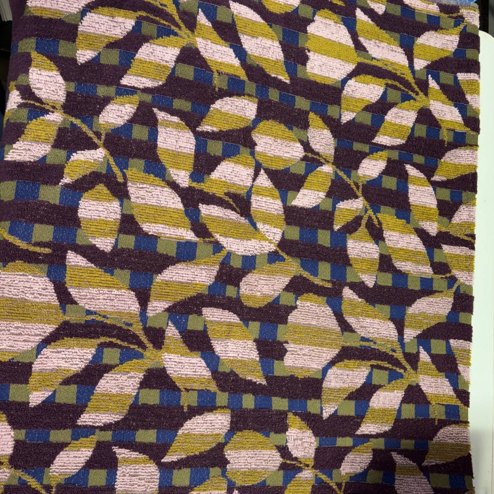 Anthropologie Lot Of 2 Bath And Fingertip Towel MCM Tulips Floral Made Portugal - Image 4 of 4