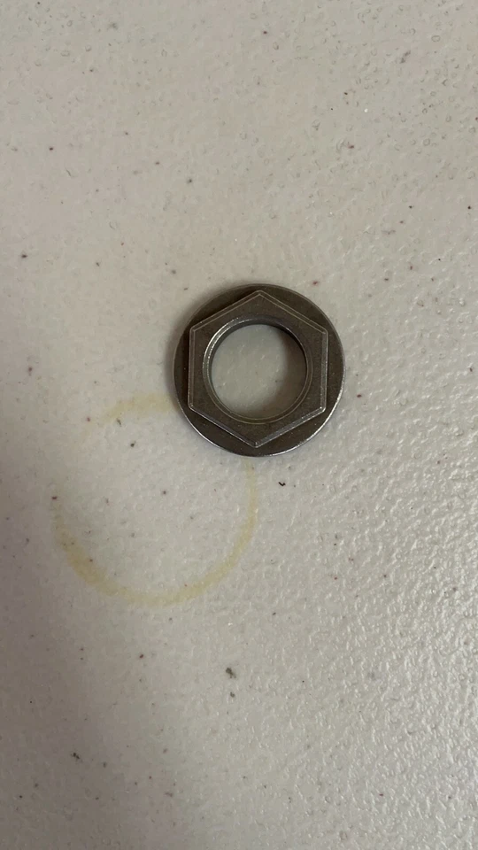 MTD 738-0919B Huskee Troy-Bilt Yard Man Eje de dirección Viene con el buje Foto 3 de 3