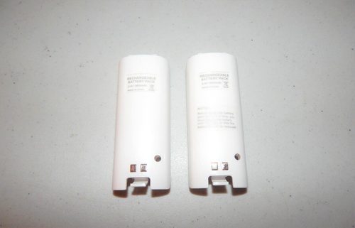 Lot of 2 1800mAh Rechargeable Batteries for Wii Remote Control White ...