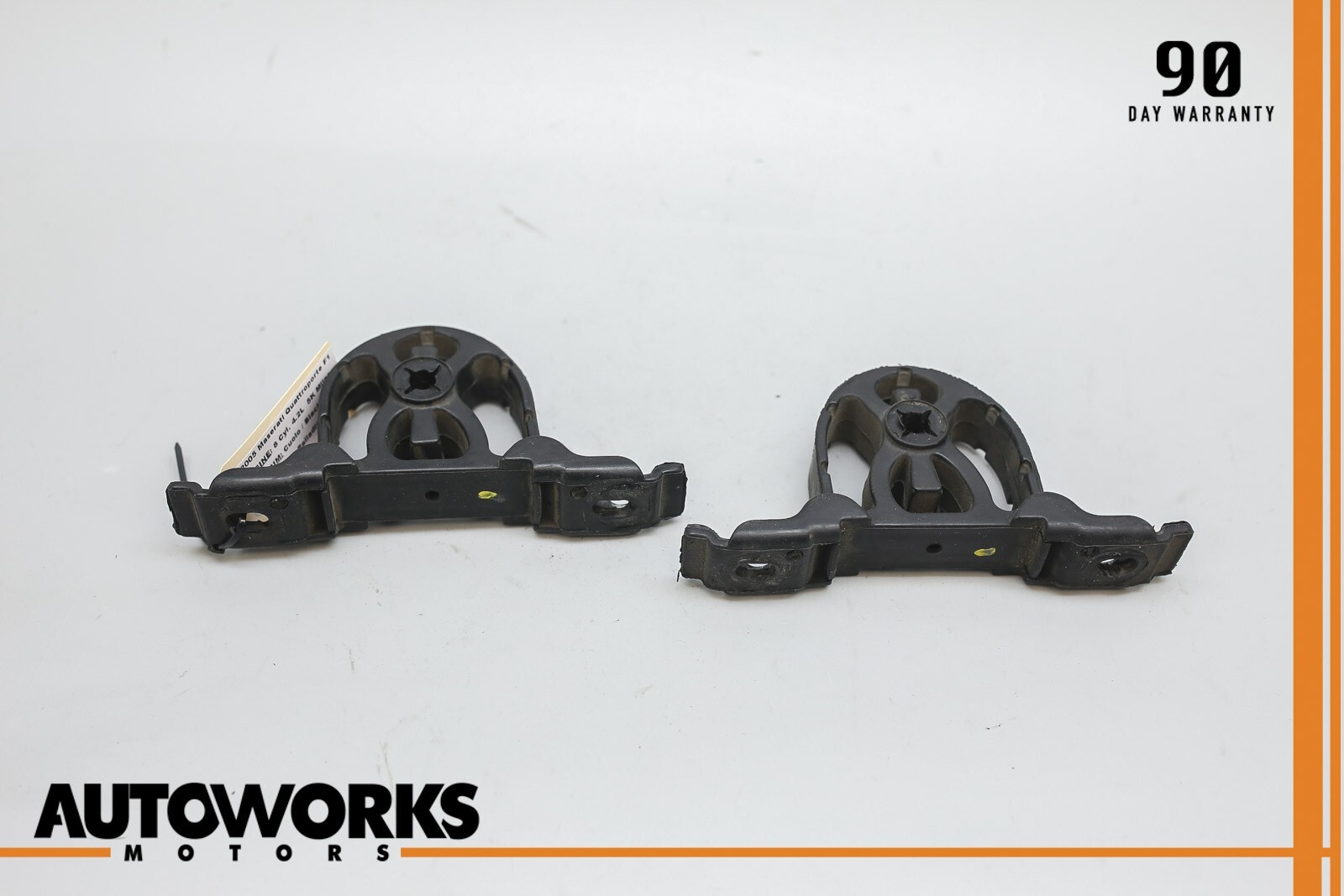05-08 Maserati Quattroporte M139 Exhaust Hanger Rubber Mount Bracket Set OEM