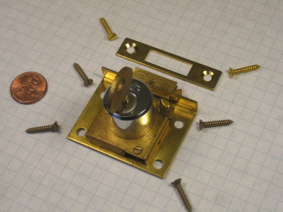 CORBIN #0168 CHEST LOCK, SOLID BRASS, POLISHED CHROME-PLATED, FOR 7/8" MATERIAL - Image 4 of 4