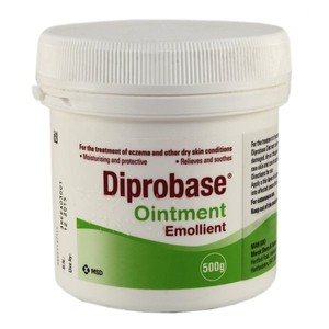 diprobase ointment on eyelids