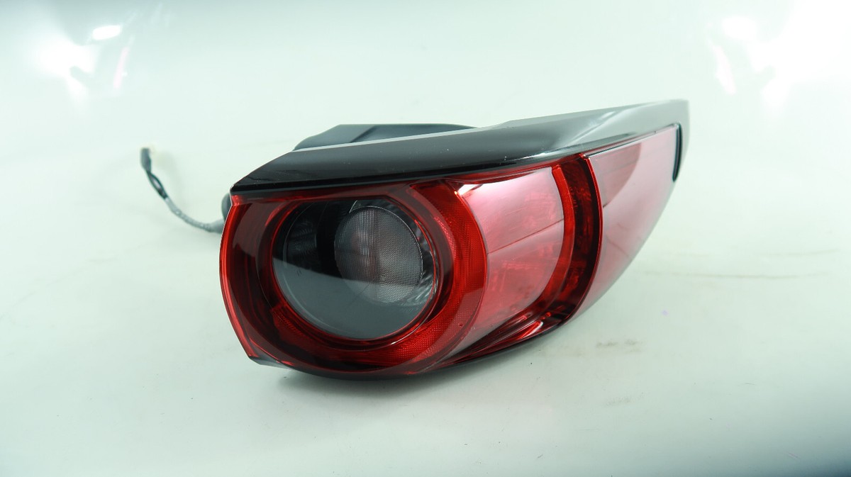 OEM | 2017 - 2019 Mazda CX-5 Halogen Outer Tail Light (Right